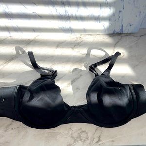 Skims black underwire bra 38A.    SS